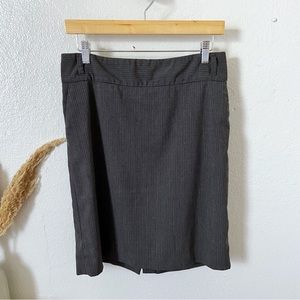 Banana Republic charcoal gray pencil skirt